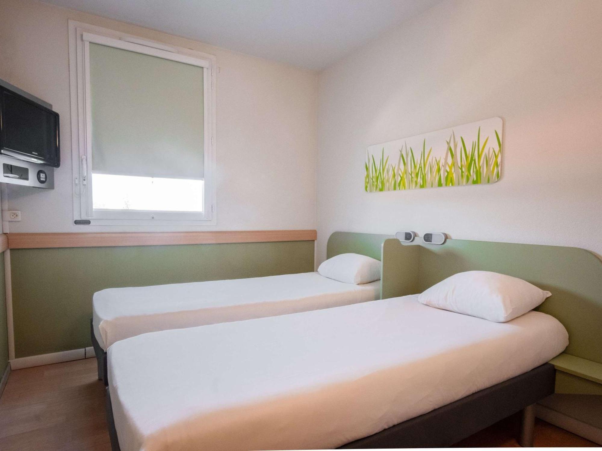 Ibis Budget Montauban Les Chaumes Eksteriør bilde