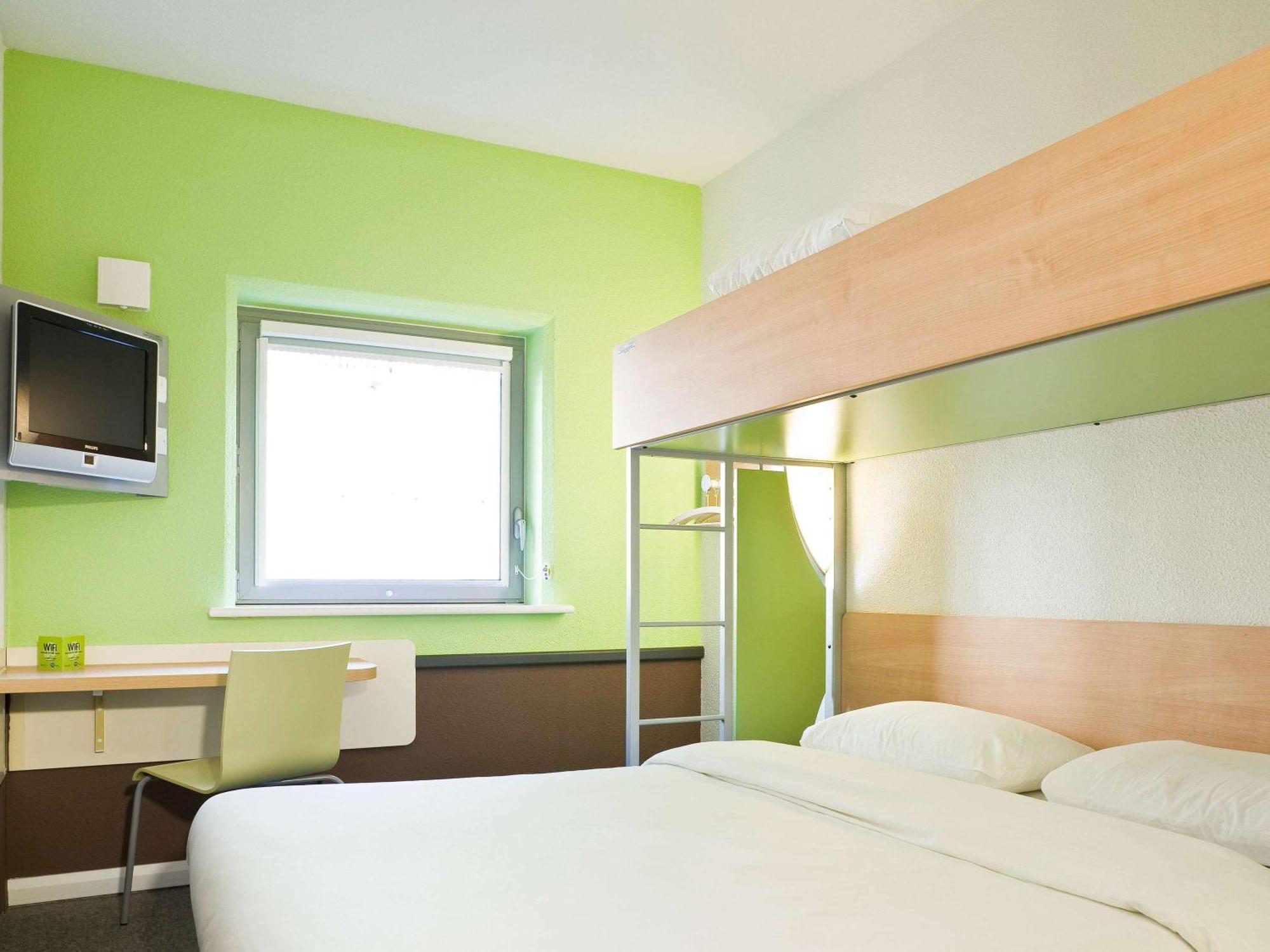 Ibis Budget Montauban Les Chaumes Eksteriør bilde