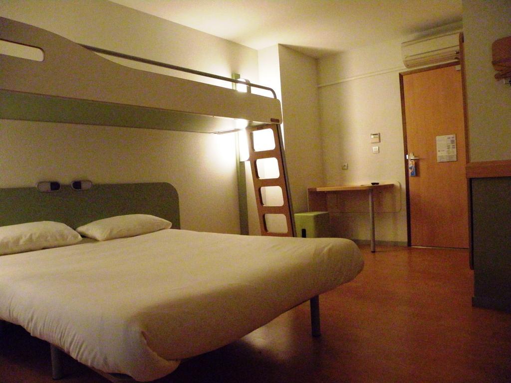 Ibis Budget Montauban Les Chaumes Rom bilde