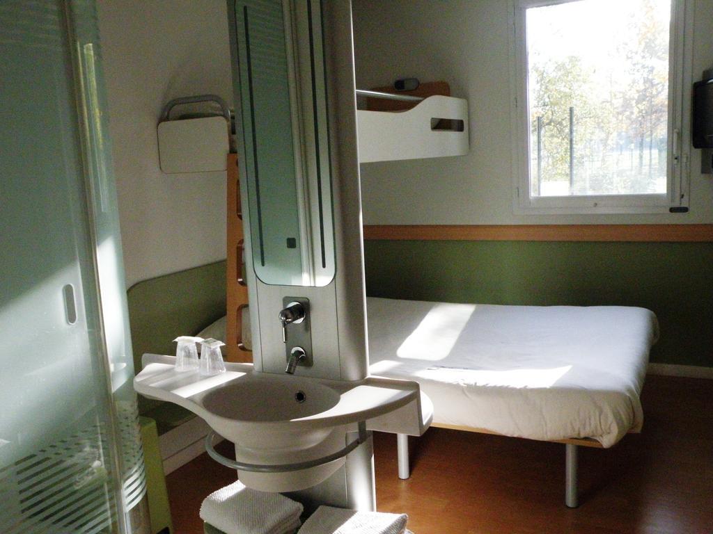Ibis Budget Montauban Les Chaumes Eksteriør bilde