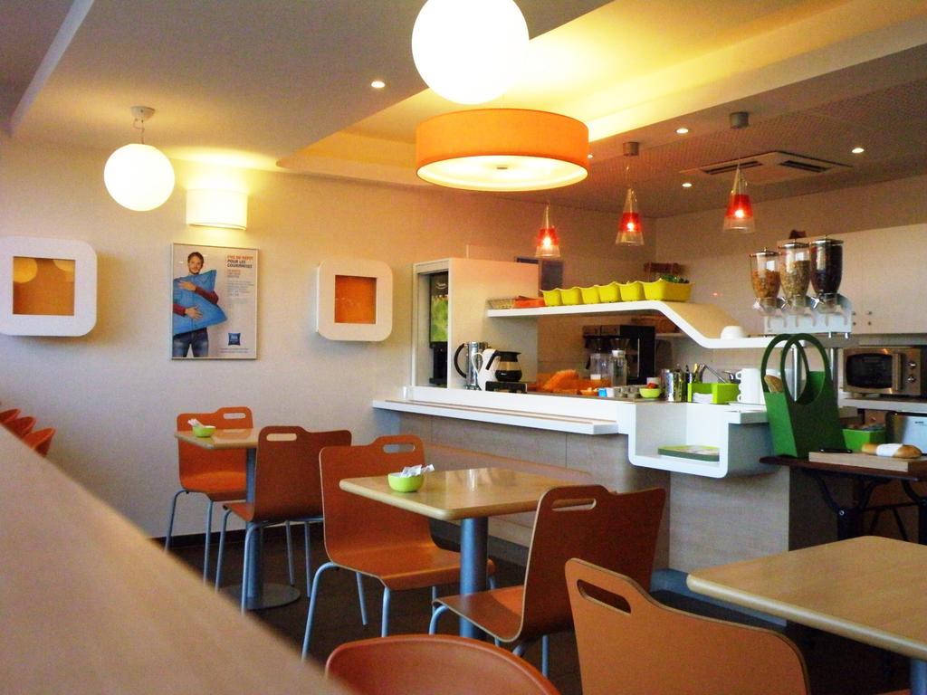 Ibis Budget Montauban Les Chaumes Eksteriør bilde