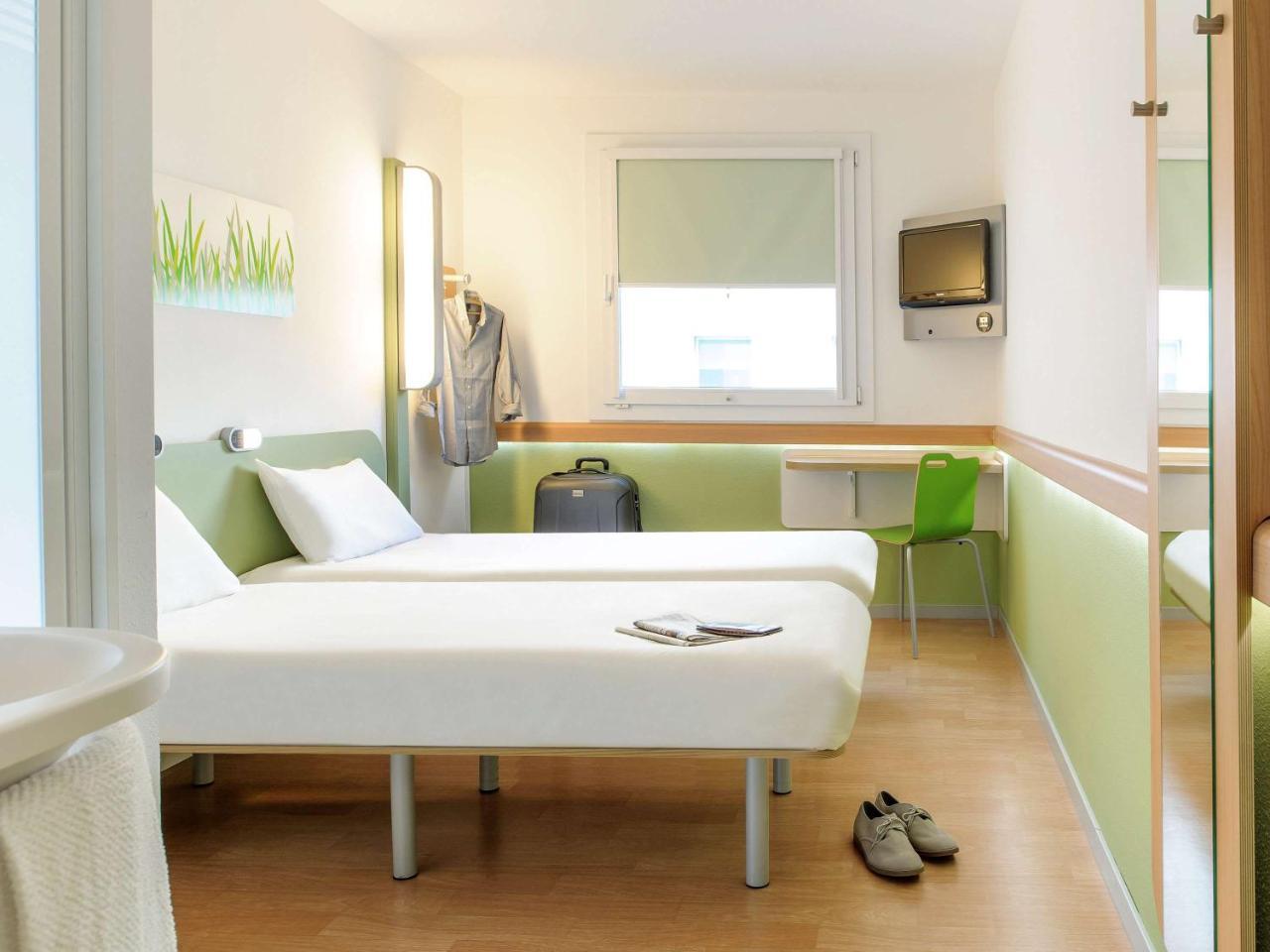 Ibis Budget Montauban Les Chaumes Eksteriør bilde